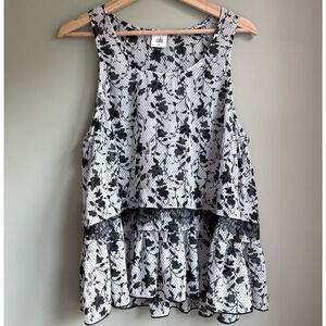 CABI Everything Top MEDIUM Black White Floral Tank #5907 Tier Ruffle Whimsygoth